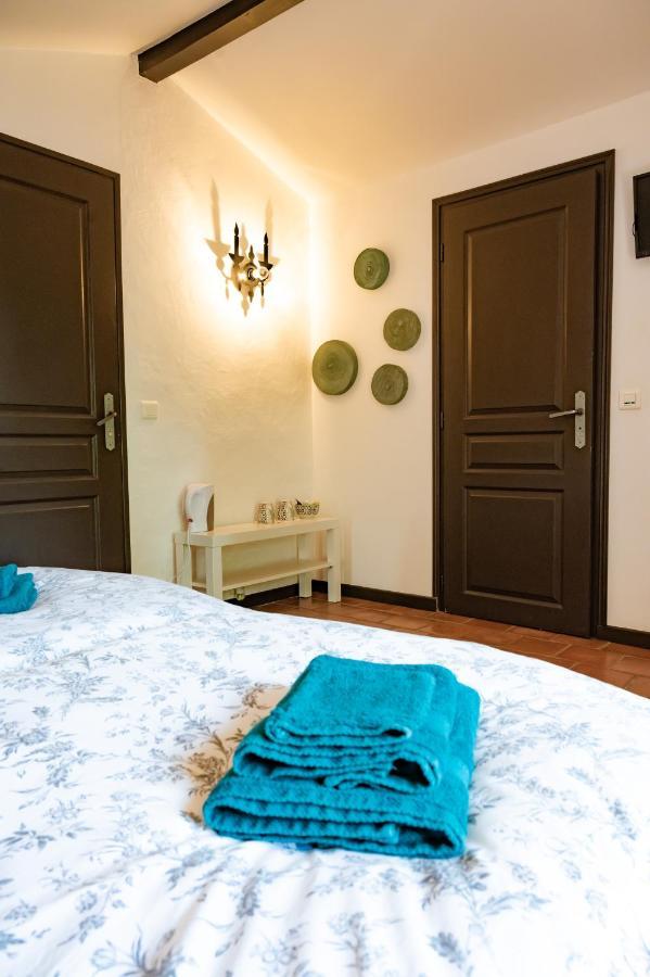 Fleur De Lys Bed & Breakfast Fayence Exterior photo