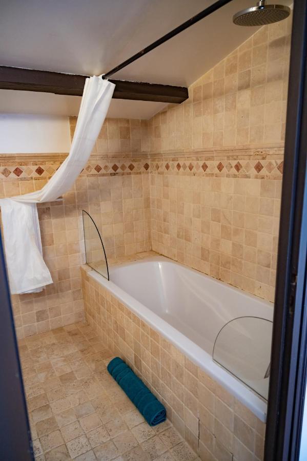 Fleur De Lys Bed & Breakfast Fayence Exterior photo